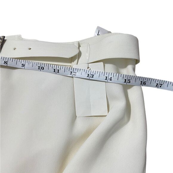 JOSEPH RIBKOFF white skirt with belt and dangled pearls - Picture 3 of 7